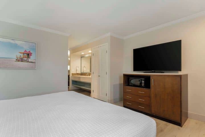 Room 21 of 58