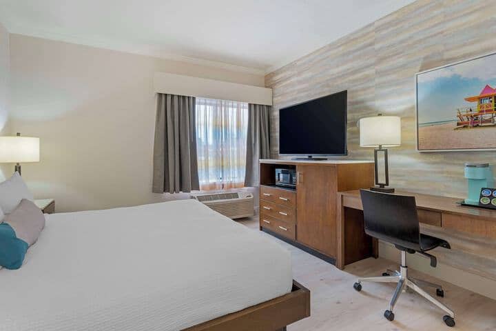 Room 16 of 58